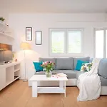 Appartement Seaview Apt. With Private Terrace