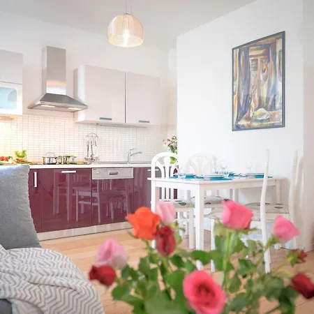 Seaview Apt. With Private Terrace Appartement