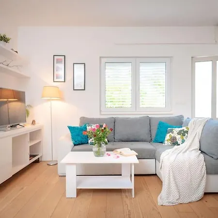 Appartement Seaview Apt. With Private Terrace
