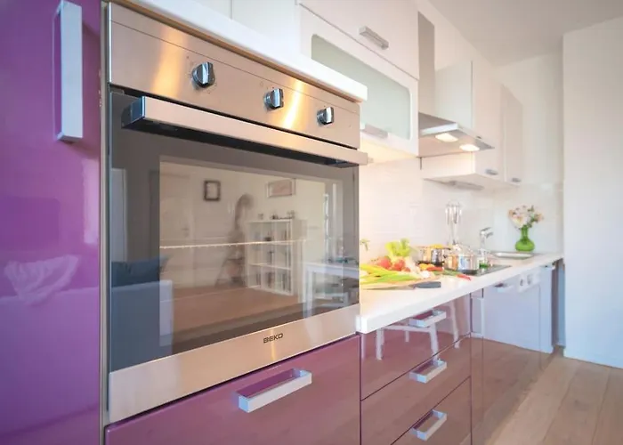 Апартаменти Seaview Apt. With Private Terrace Хвар